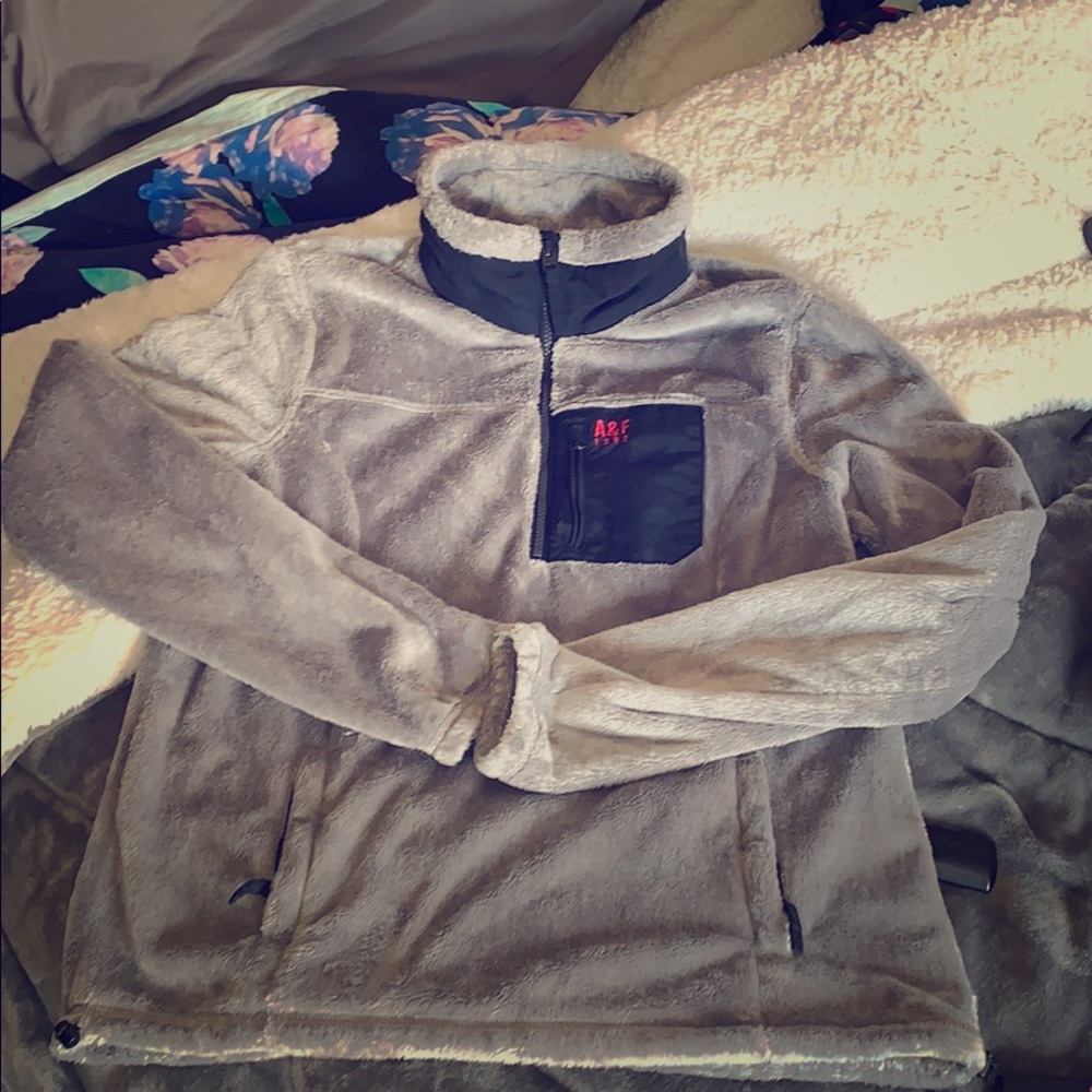 Abercrombie & Fitch Woman’s Large Fleece